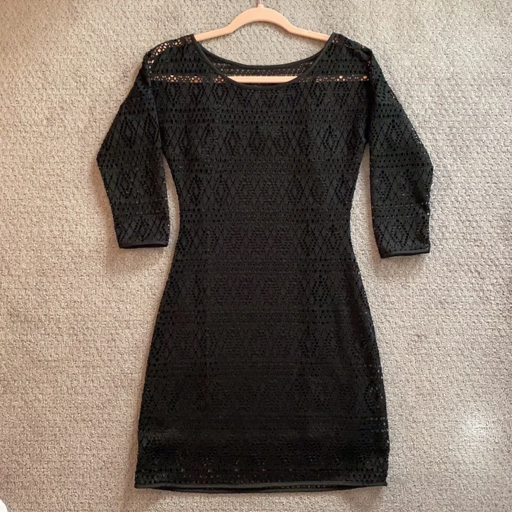 •EXPRESS• Women’s Black Aztec Like Cut Out Dress w/ Attached Slip Underneath - Picture 1 of 8
